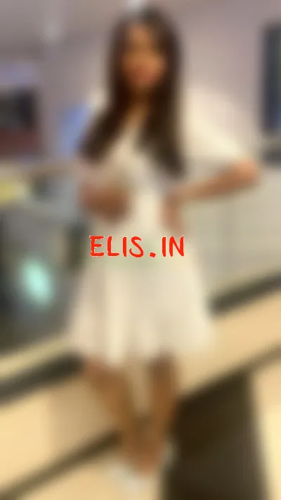 Riya Sarkar, Call girl in Kolkata